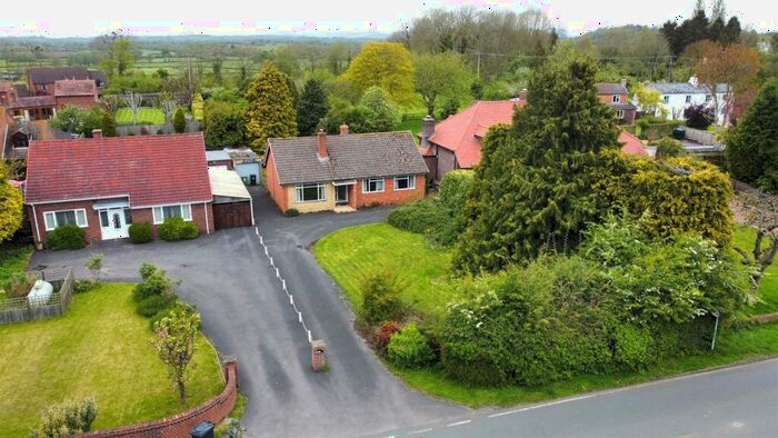 3 Bedroom Detached Bungalow For Sale In Broad Street, Hartpury, GL19
