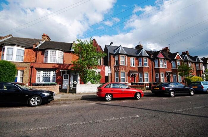 1 Bedroom Flat To Rent In Woodlands Park Road, Harringay, N15