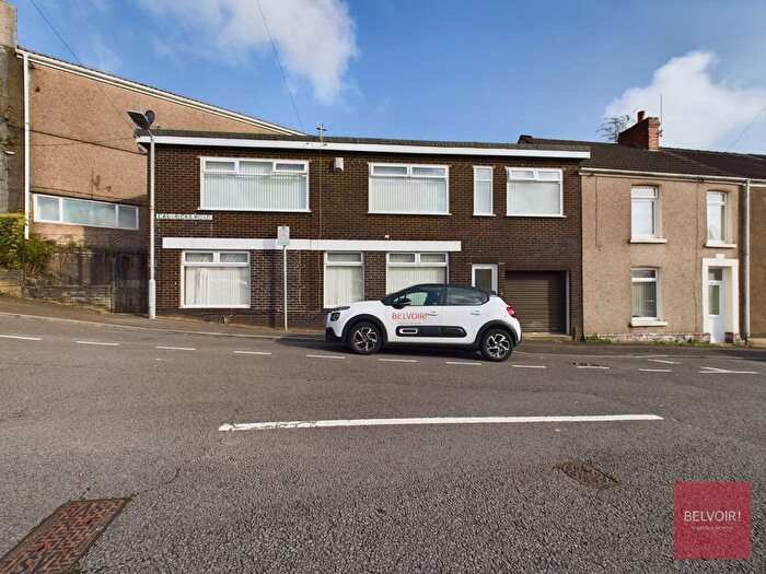 2 Bedroom Flat To Rent In Caebricks Road, Swansea, SA5
