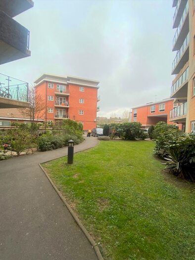 2 Bedroom Flat To Rent In Bridge Court, South Harrow, HA2
