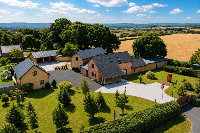 5 Bedroom Detached House For Sale In Hiams Lane, Hartpury, Gloucester, GL19