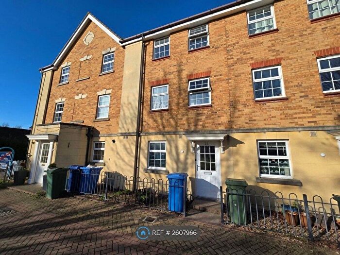4 Bedroom Terraced House To Rent In Moonstone Square, Sittingbourne, ME10