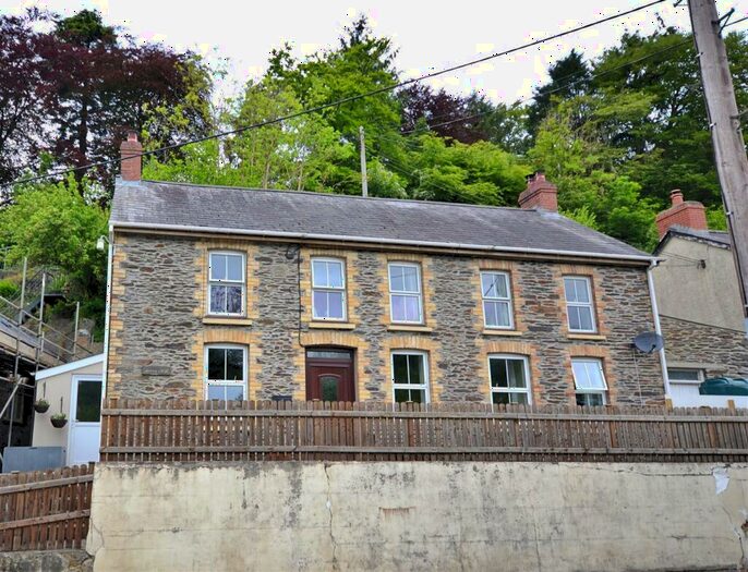 4 Bedroom Detached House For Sale In Pontsian, Llandysul, SA44
