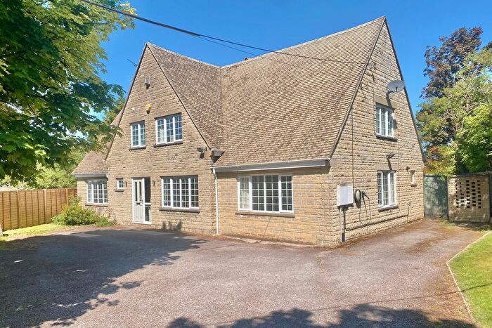 4 Bedroom Detached House For Sale In Baunton Lane, Cirencester, GL7