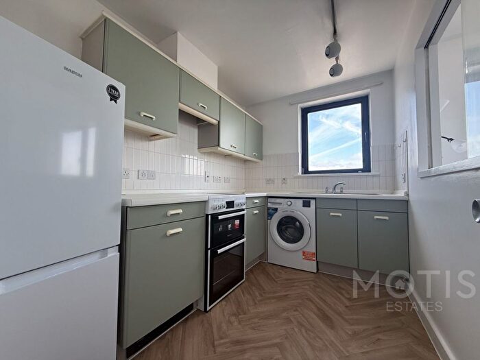 2 Bedroom Flat To Rent In The Leas, Folkestone, CT20
