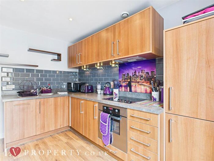 1 Bedroom Apartment To Rent In Viva Apartments, Commercial Street, Birmingham, B1