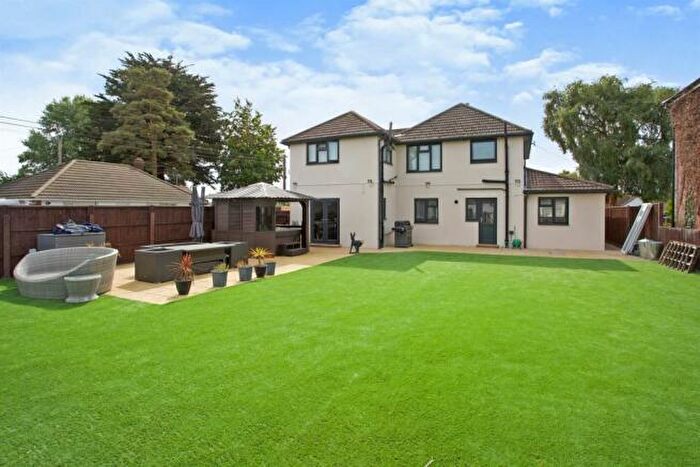 5 Bedroom House To Rent In Lower St. Helens Road, Hedge End, Southampton, SO30