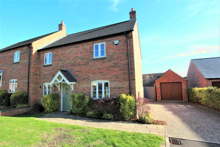 3 Bedroom Semi-Detached House To Rent In Kingstons Yard, Paulerspury, Towcester, NN12