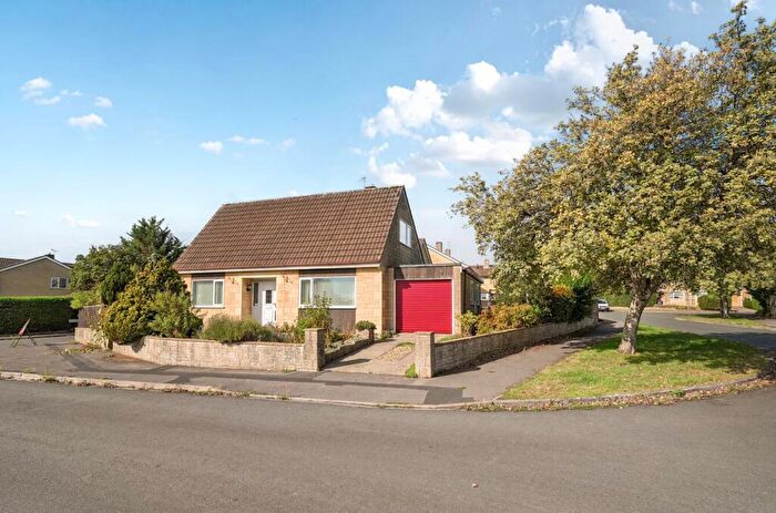 2 Bedroom Detached Bungalow For Sale In Meadland, Corsham, SN13
