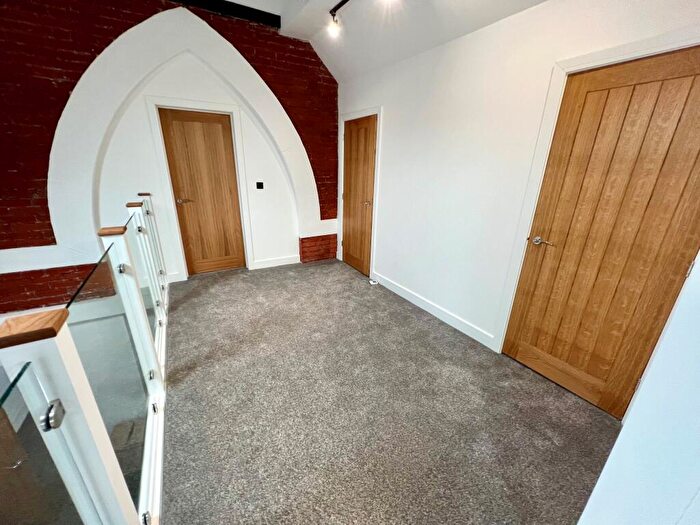 4 Bedroom House To Rent In New Road, Netley Abbey, Southampton, SO31
