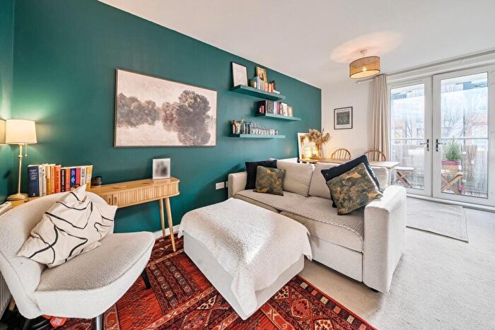 1 Bedroom Flat For Sale In Old Devonshire Road, Balham, London, SW12