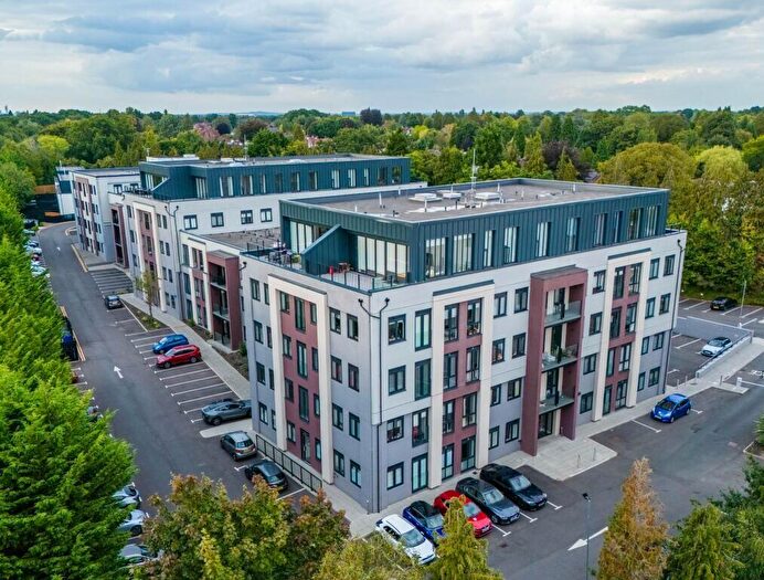 2 Bedroom Apartment For Sale In Apartment Broadoaks, Streetsbrook Road, Solihull, West Midlands, B91