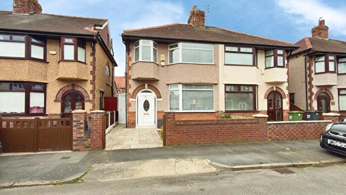 3 Bedroom Semi Detached House For Sale In Somerset Road, Brighton-Le-Sands, Liverpool, L22