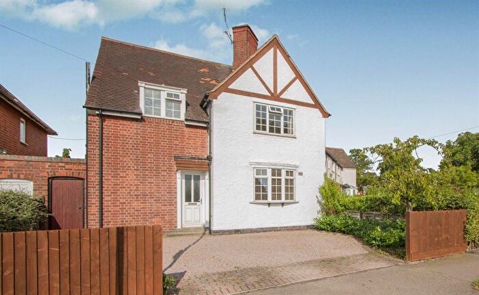3 Bedroom Property To Rent In New Fields Square, Leicester, LE3