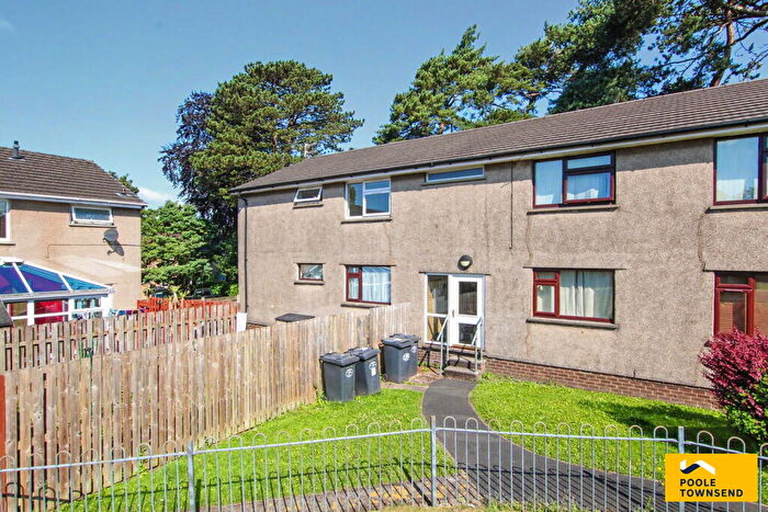 2 Bedroom Flat For Sale In Levens Close, Kendal, LA9