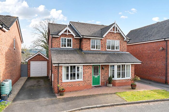 4 Bedroom Detached House For Sale In Heulwen Way, Welshpool, Powys, SY21