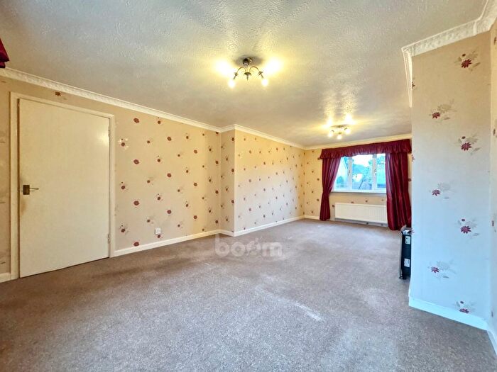 3 Bedroom Terraced House For Sale In Sunderland Court, Kilbirnie, KA25
