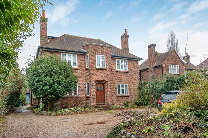 3 Bedroom Maisonette For Sale In Ground Floor Flat, Woodfield Lane, Ashtead, Surrey, KT21