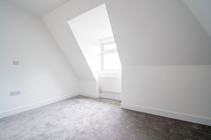 2 Bedroom Flat To Rent In Westfield, Woking, GU22