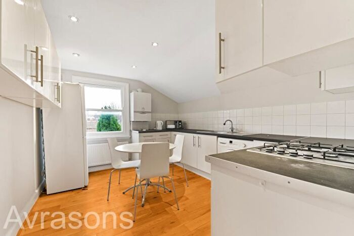 3 Bedroom Maisonette To Rent In St. Alphonsus Road, London, SW4