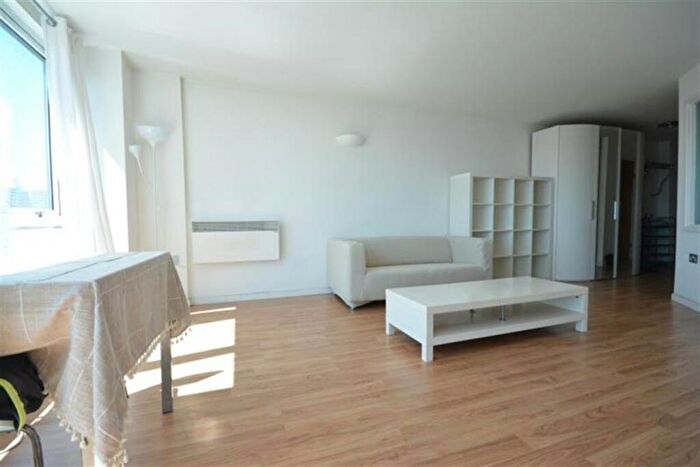 1 Bedroom Apartment To Rent In Marco Island, Huntingdon Street, NG1