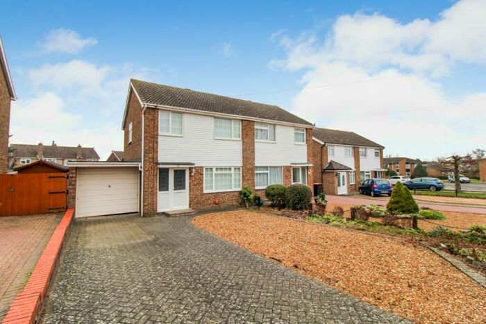 3 Bedroom Semi-Detached House To Rent In Mepham Road, Wootton, Bedford, MK43