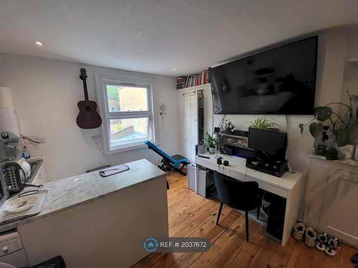 1 Bedroom Flat To Rent In Evering Road, Evering Road, E5