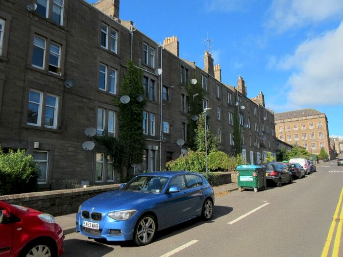 1 Bedroom Flat To Rent In Taylors Lane, Dundee, DD2