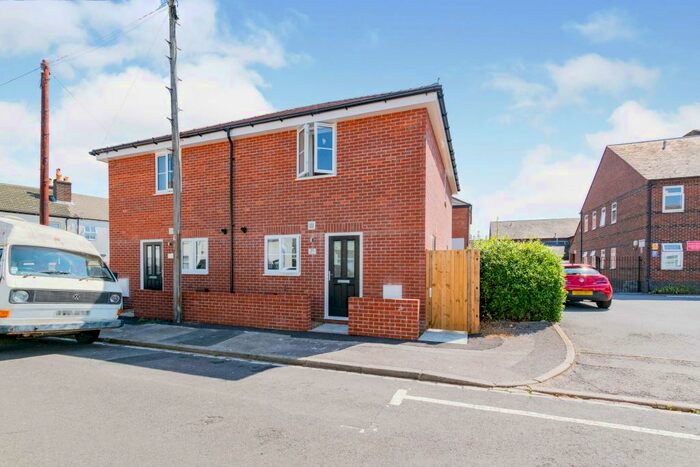 3 Bedroom Semi-Detached House To Rent In Camden Street, Gosport, PO12