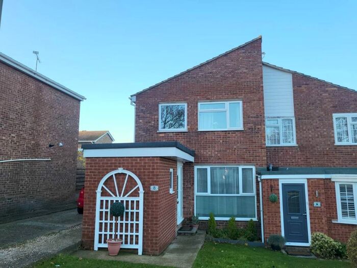 3 Bedroom Property To Rent In Beldam Avenue, Royston, Hertfordshire, SG8