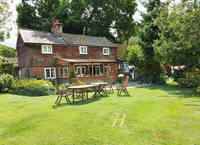 4 Bedroom Detached House For Sale In Ifield Street, Ifield, Crawley, RH11