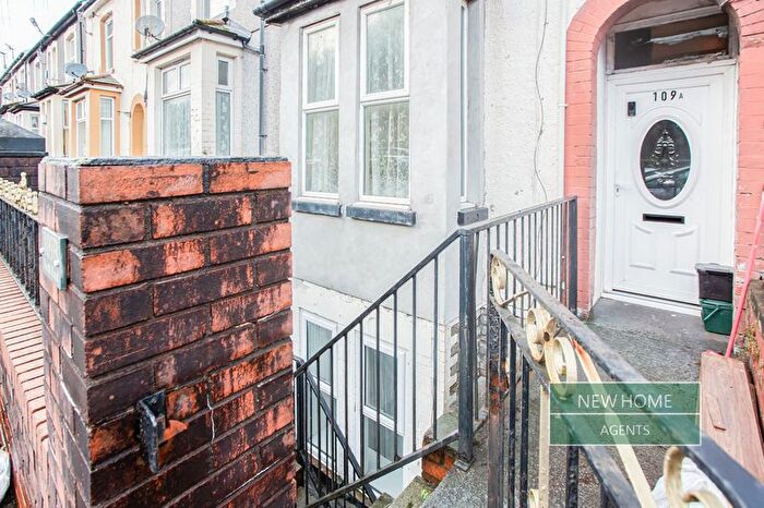 3 Bedroom Terraced House For Sale In North Road, Ferndale, Rhondda Cynon Taff, CF43