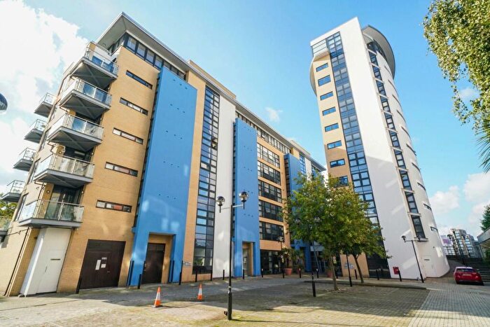 1 Bedroom Flat To Rent In Ocean Wharf, Westferry Road, London, E14