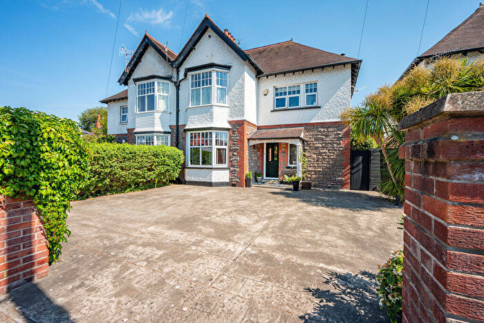 4 Bedroom Semi-Detached House For Sale In Hereford Road, Abergavenny, NP7