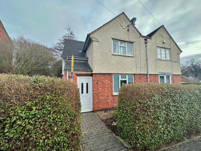 3 Bedroom Semi-Detached House To Rent In Mackenzie Street, Derby, DE22