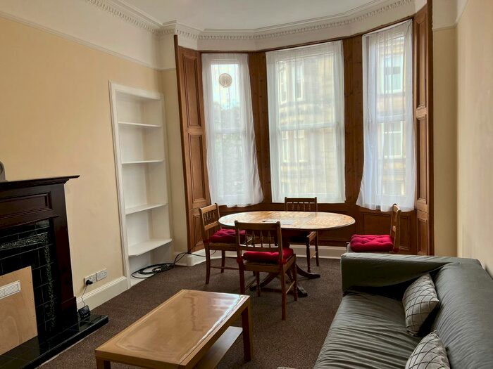 2 Bedroom Flat To Rent In Easter Road, Edinburgh, EH7