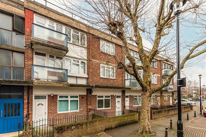 1 Bedroom Flat To Rent In Weymouth Terrace, Bethnal Green, E2