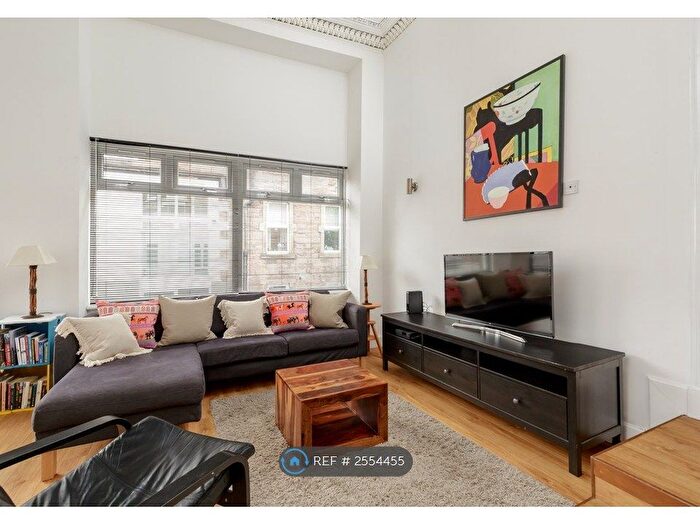 2 Bedroom Flat To Rent In Angle Park Terrace, Edinburgh, EH11