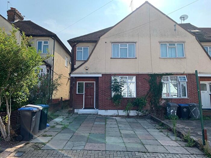 4 Bedroom Semi-Detached House To Rent In Woodford Place, Wembley, HA9