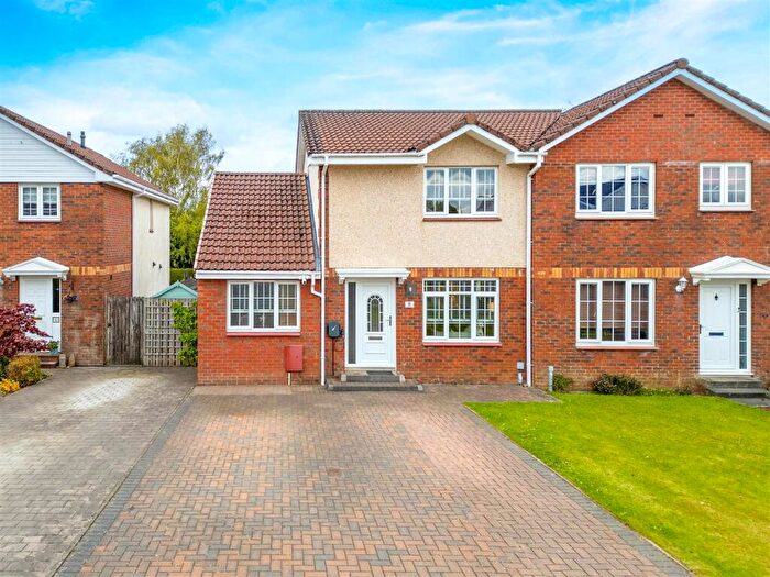 3 Bedroom Semi-Detached House For Sale In Crofters Gate, Whitburn, EH47