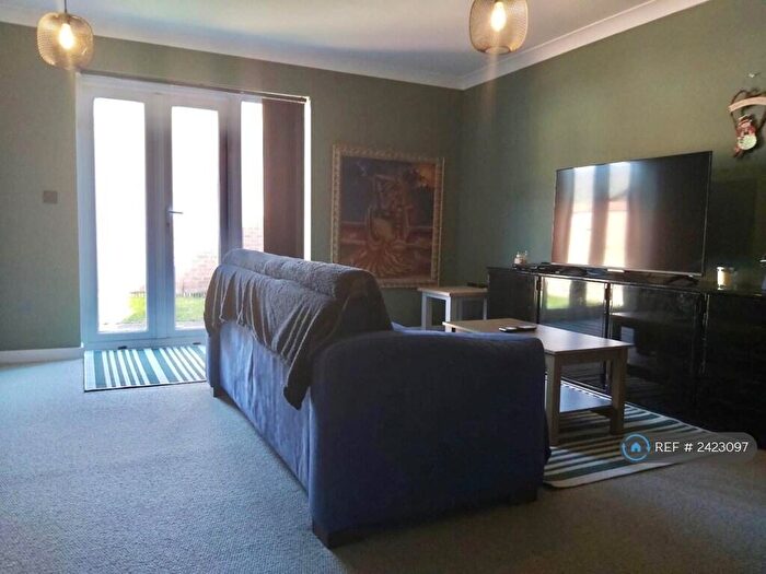 3 Bedroom End Of Terrace House To Rent In Fairbairn Way, Chatteris, PE16