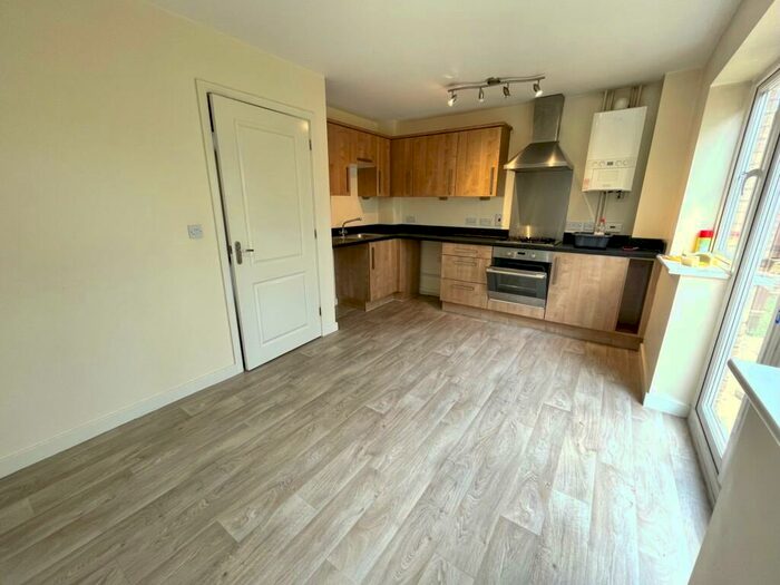 3 Bedroom Semi-Detached House To Rent In Perkins Court, Sapley, PE28