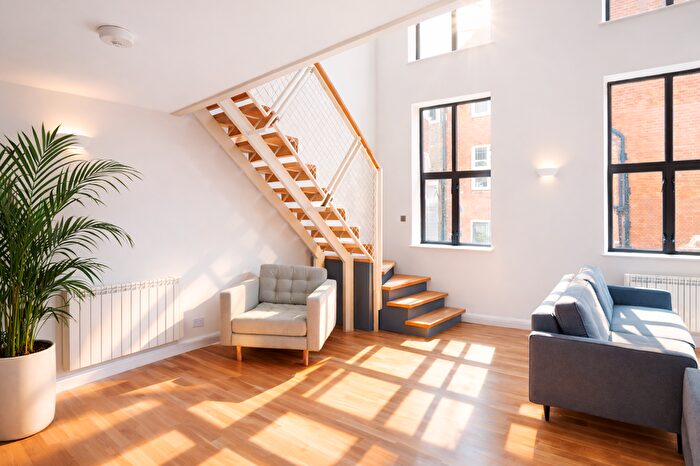2 Bedroom Flat For Sale In The Beaux Arts Building, - Manor Gardens, London, N7