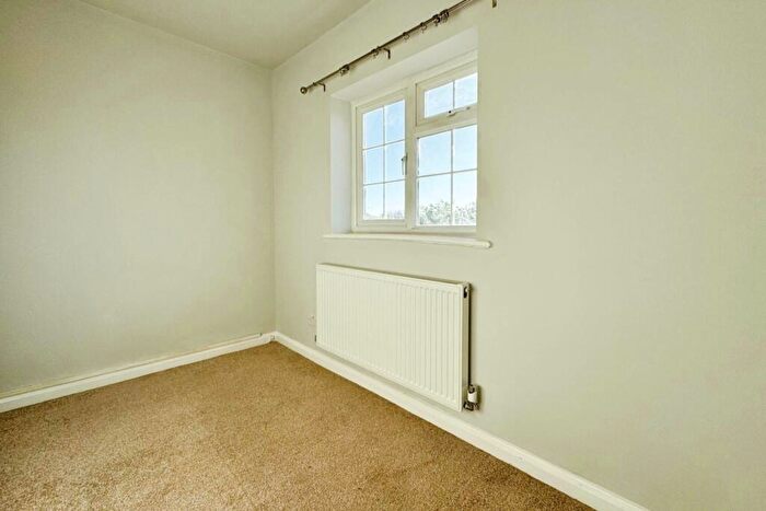 4 Bedroom Link Detached House To Rent In Bedfordshire Way, Wokingham, RG41