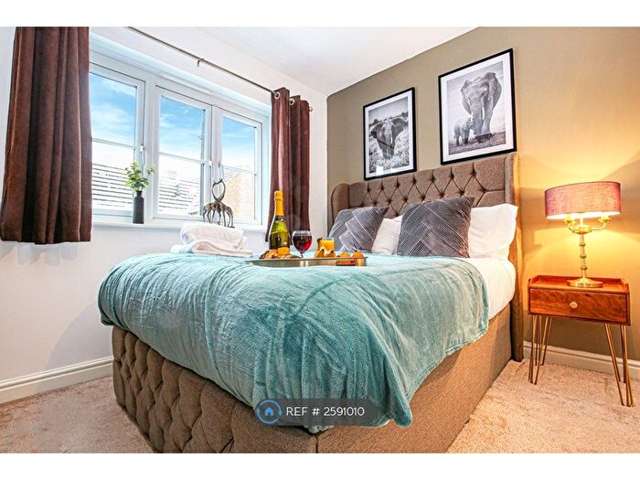 4 Bedroom Detached House To Rent In Roman View, Deanshanger, Milton Keynes, MK19