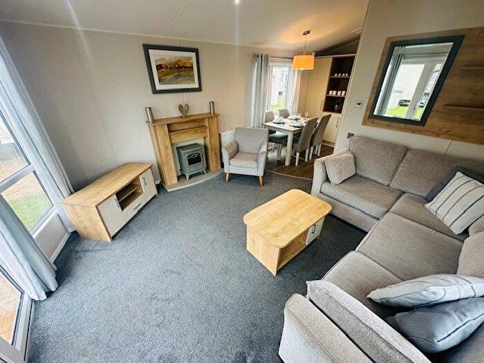2 Bedroom Mobile/park Home For Sale In Gravel Lane, Banks, Southport, PR9
