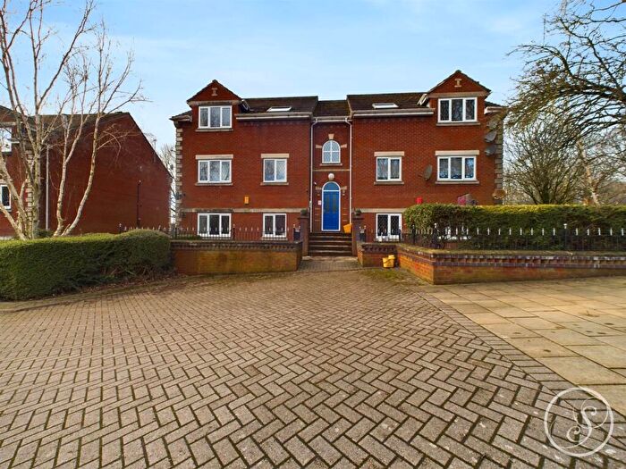 2 Bedroom Apartment For Sale In Highthorne Court, Shadwell, Leeds, LS17