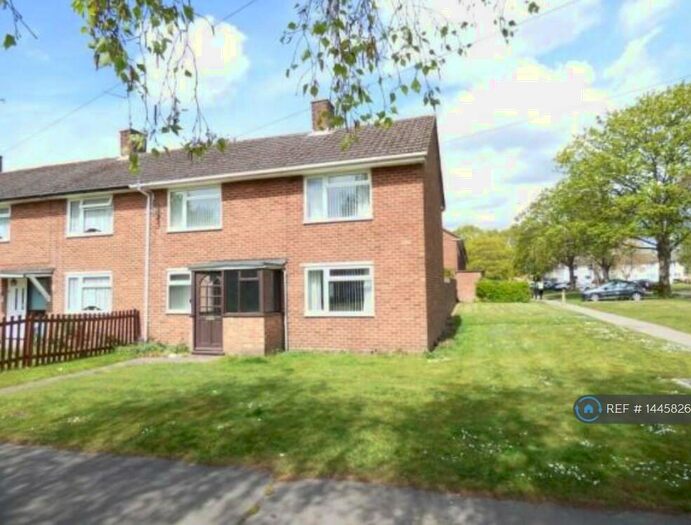 4 Bedroom End Of Terrace House To Rent In Mansel Road West, Southampton, SO16