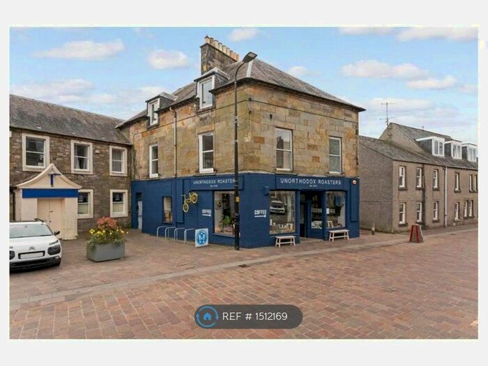 2 Bedroom Flat To Rent In High Street, Kinross, KY13