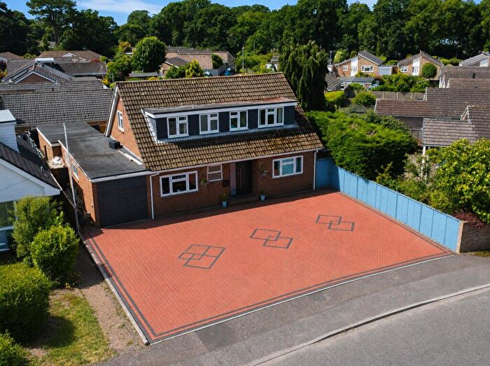 5 Bedroom Chalet For Sale In Forest Way, Highcliffe, Dorset, BH23